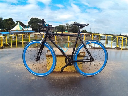 Picture taken at point B. Middle of the bridge crossing Marikina River.