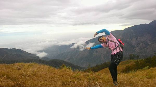 Swimming in the sea of clouds