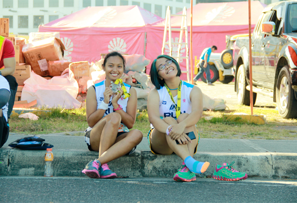 Congrats sa first half-marathon, Crissel; congrats sa buhok mo, Pritzy