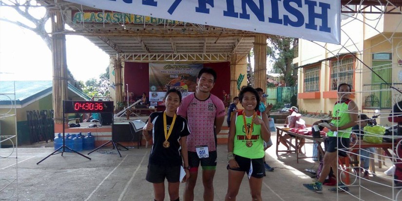 My pacers from the ridge to the finish; Kudos to these two strong women!